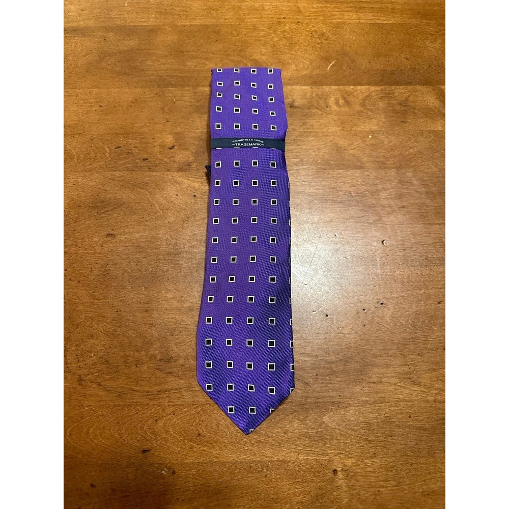 Men’s 100% silk vibrant purple black square 3 1/8 tie